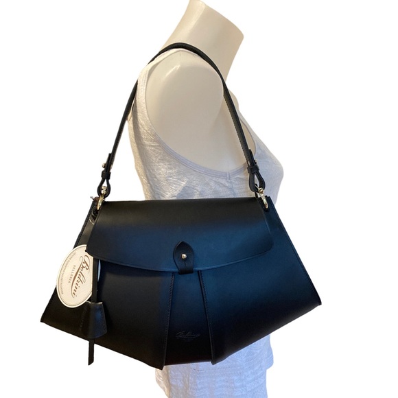 Boldrini Chic Black Leather Shoulder Bag - Picture 4 of 15
